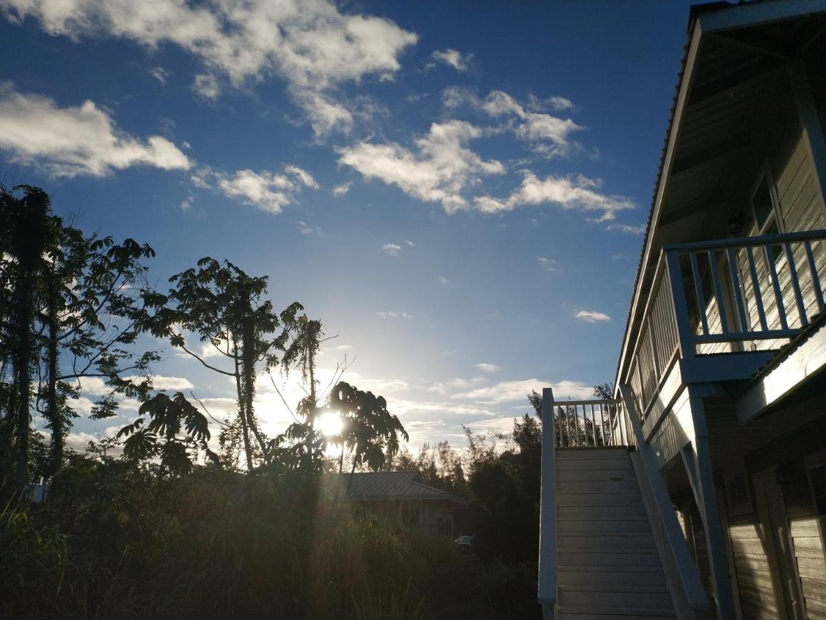 Ocean Breeze Inn Keaau Bagian luar foto