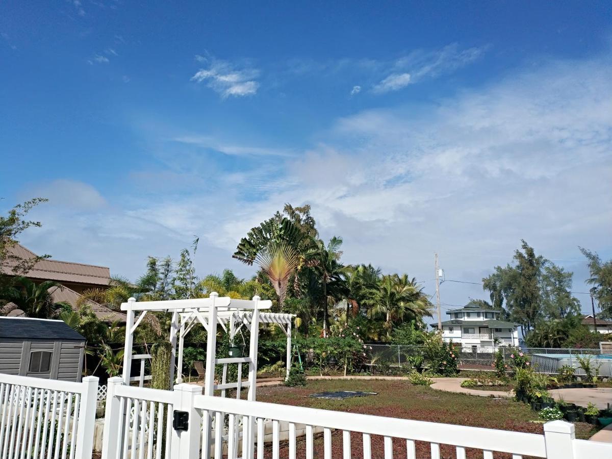 Ocean Breeze Inn Keaau Bagian luar foto
